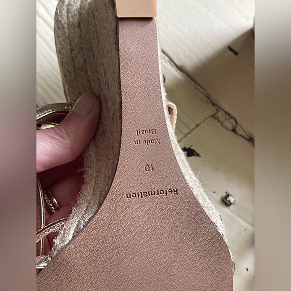 NEW Reformation Metallic Gold Ava Wedge Espadrille Sandal Size 10 - Picture 8 of 11